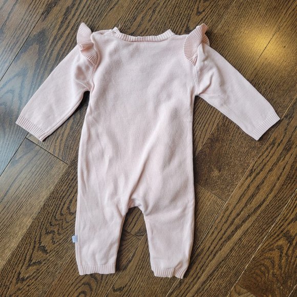 Elegant Baby Girl Jumpsuit with Crochet Flower Detail - Picture 2 of 5